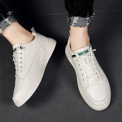 Lowbank Classic Club | Suede Trainers