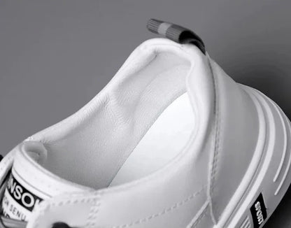 Lowbank Classic Club | Suede Trainers